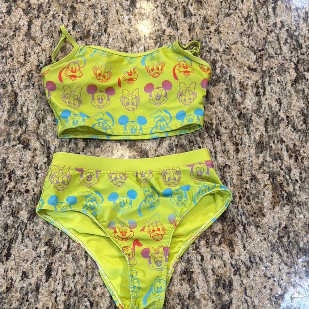 VGUC Disney Character Print Bikini Set (xs)
